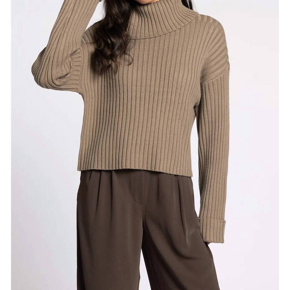 NEW WEEKEND LOS ANGELES virginia relaxed drop shoulder sweater in brown